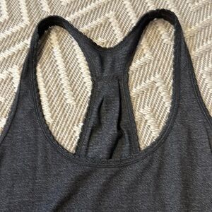 LuluLemon gray tank